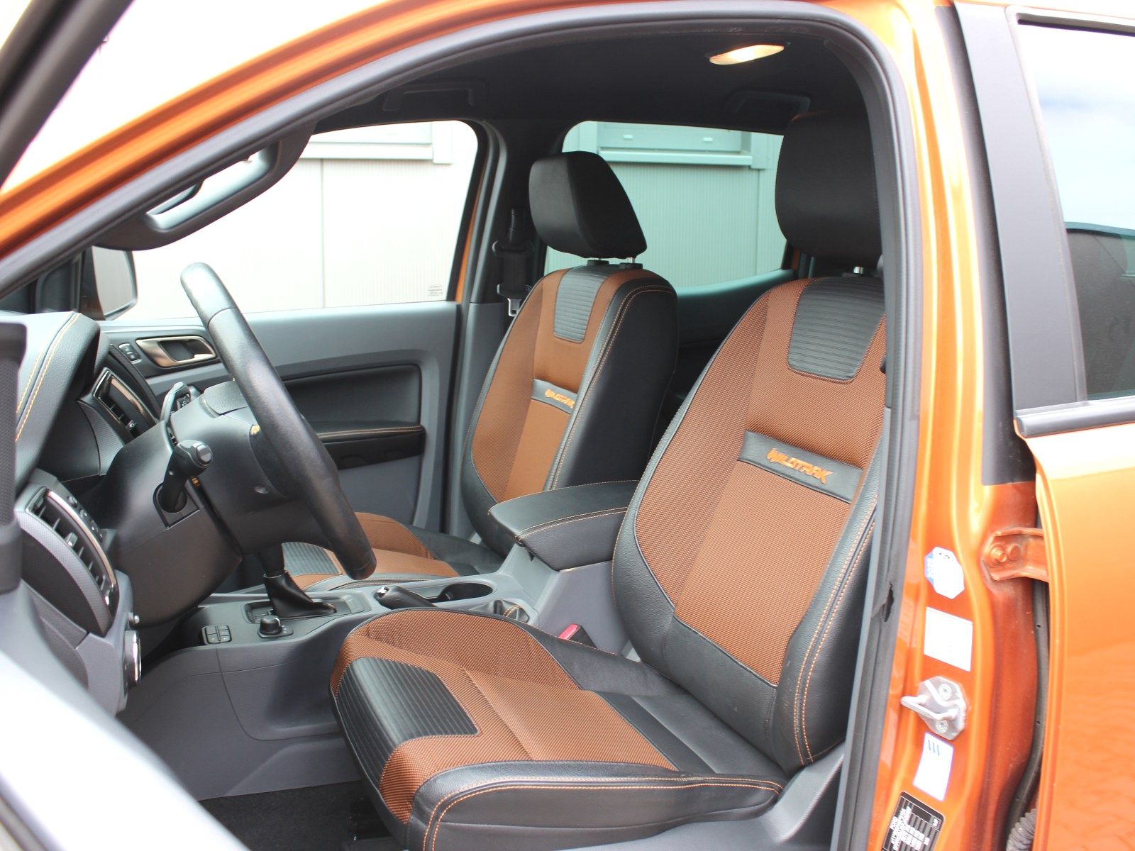 Fahrzeugabbildung Ford Ranger Wildtrak Doppelkabine 4x4 3,2 TDCi