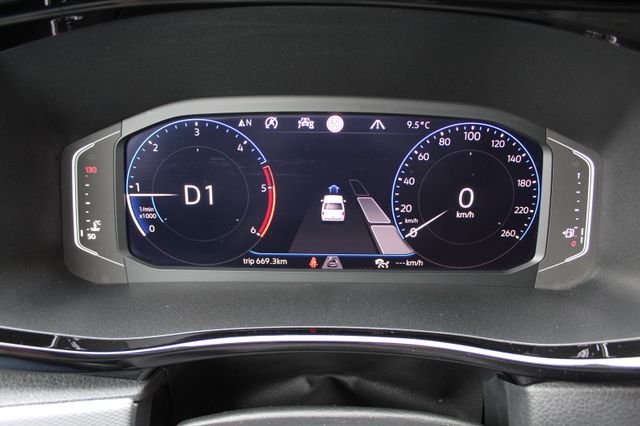 Volkswagen T6.1 Multivan Generation SIX DSG AHK ACC DCC