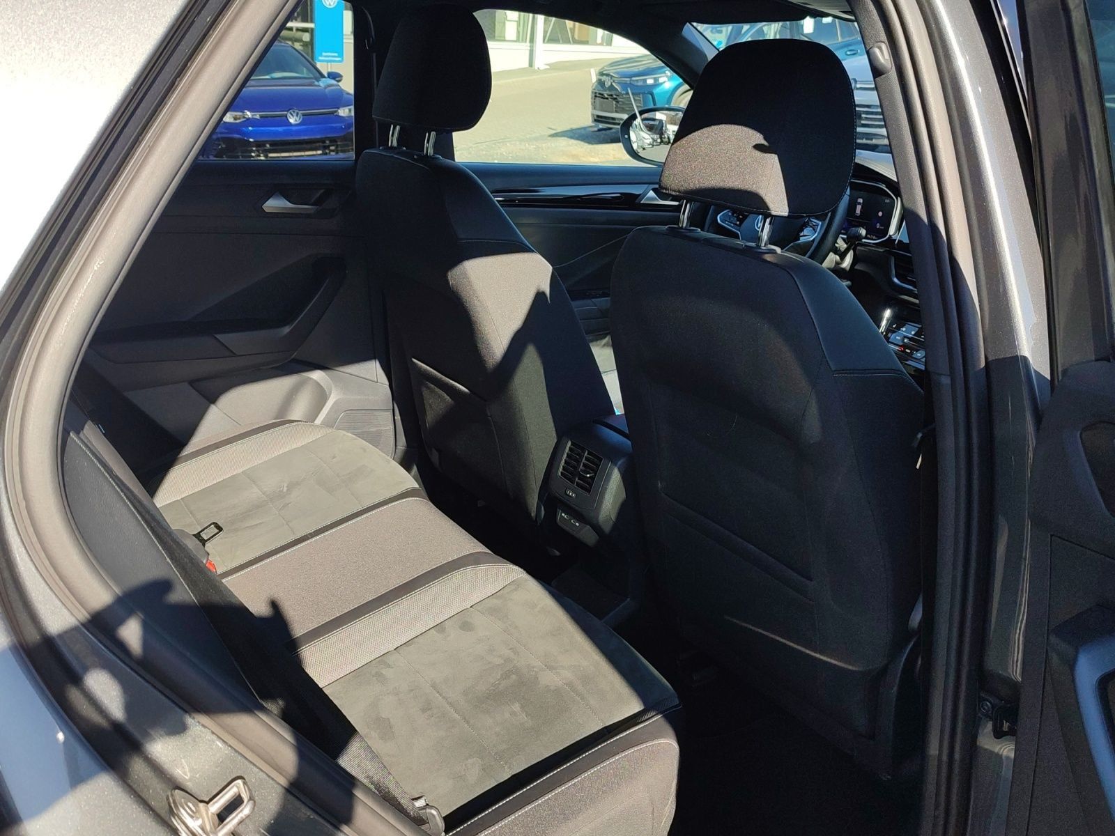 Volkswagen T-Roc - Bild 18