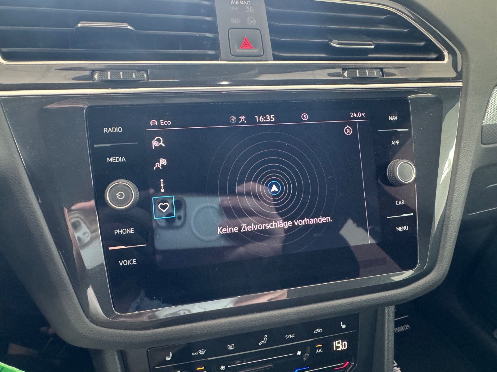 Fahrzeugabbildung Volkswagen Tiguan Active eHybrid/Navi/LED/AHK/HUD/360°Cam/