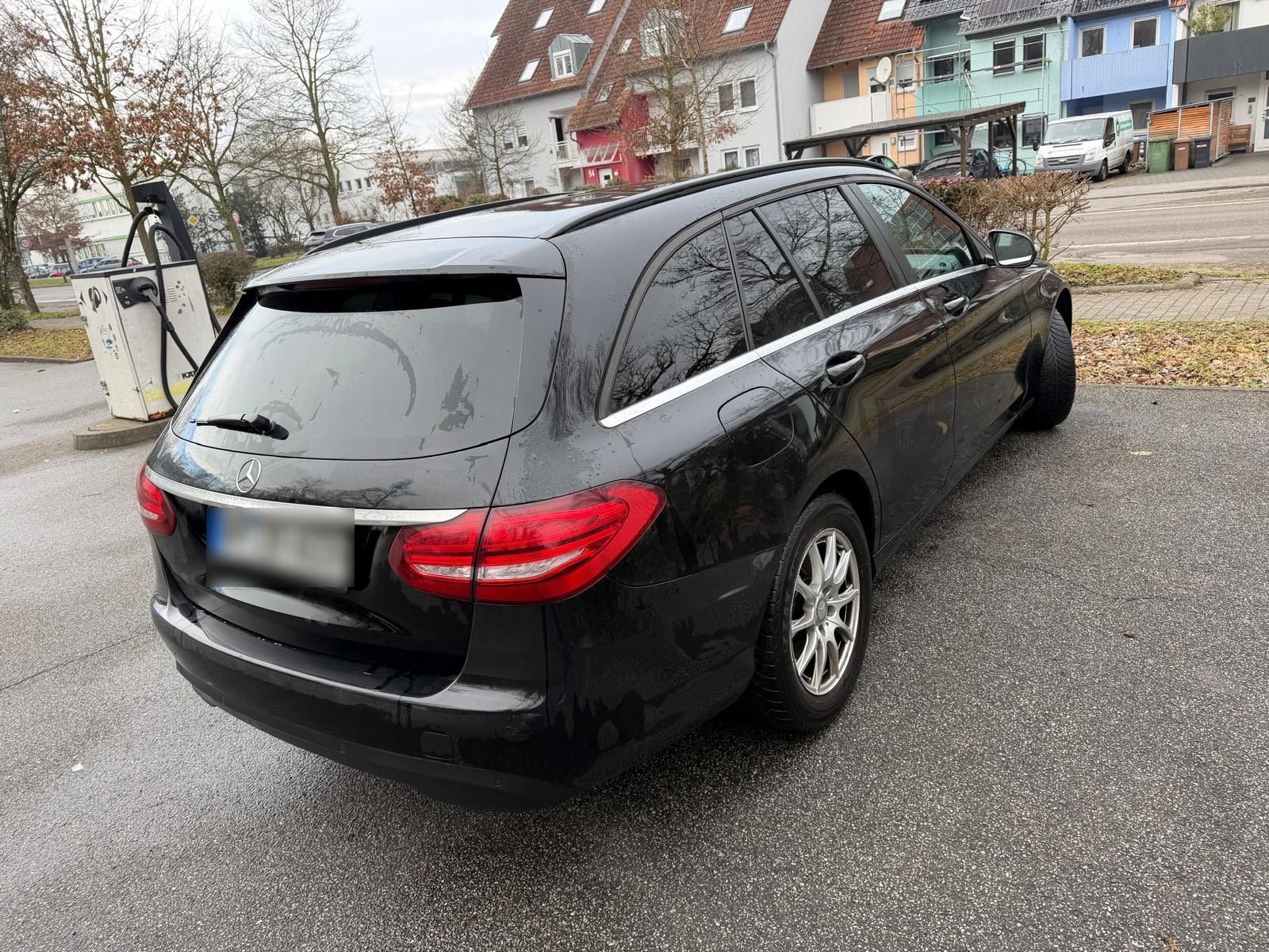 MERCEDES-BENZ C 180