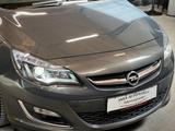 Opel Astra J Exklusiv #Navi #Lenkradhzg #LED #Kamera - Opel Astra: Exklusiv