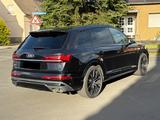 Audi SQ7 quattro BLACKPAK PANO AHK 360CAM ACC LM22 - gebrauchte Audi SQ7 aus dem Jahr 2021