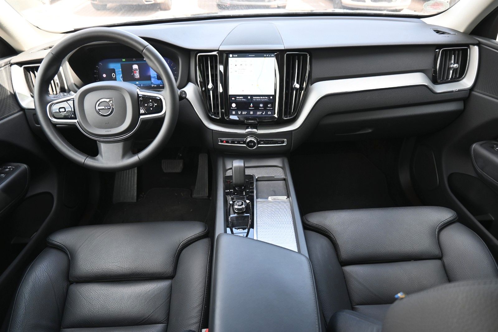 Fahrzeugabbildung Volvo XC60 B4 D Plus Dark*FSHZG*PANO*360°*ACC