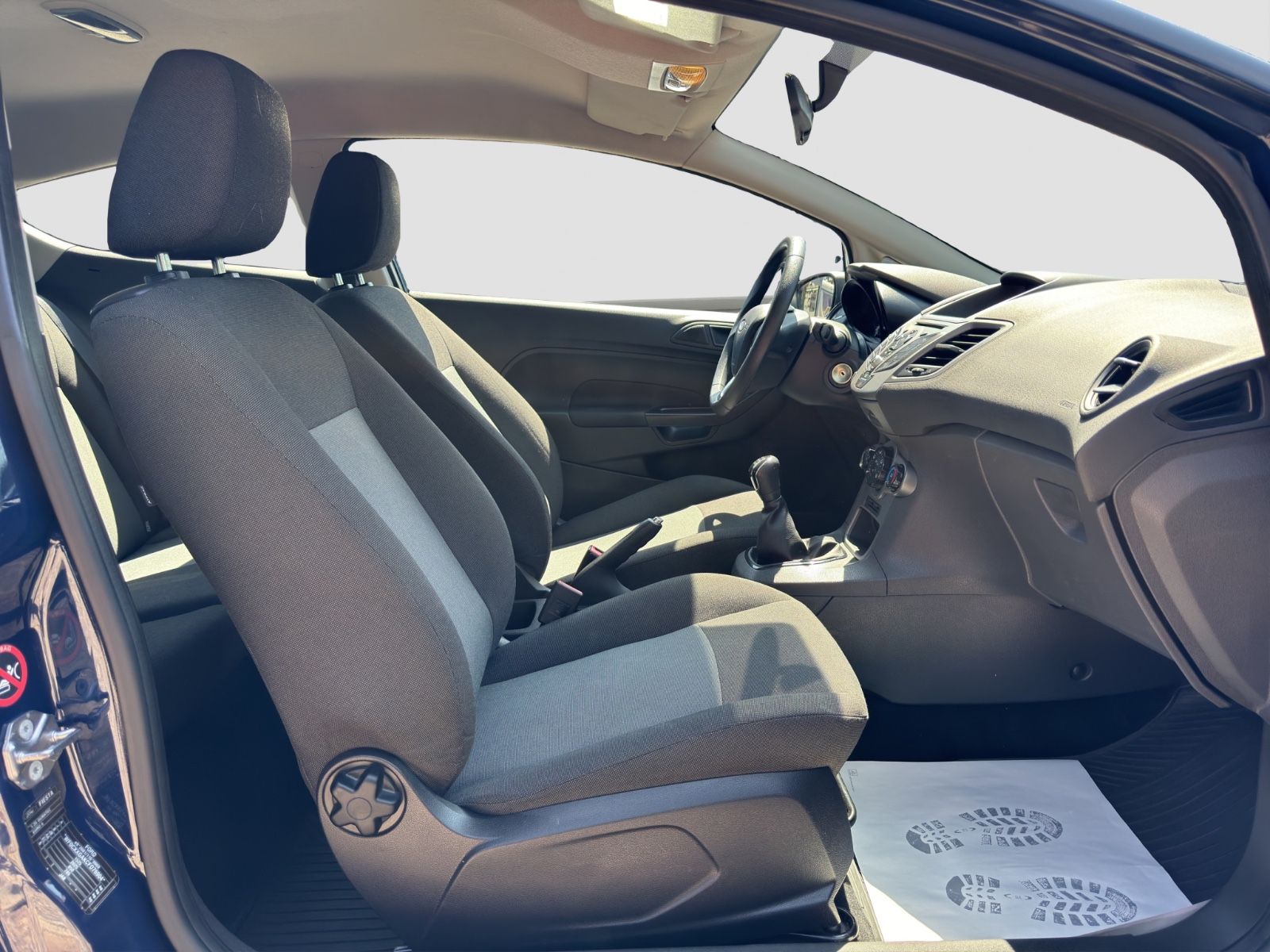 Fahrzeugabbildung Ford Fiesta Ambiente/Klimaanlage/TÜV/HU/Radio/USB