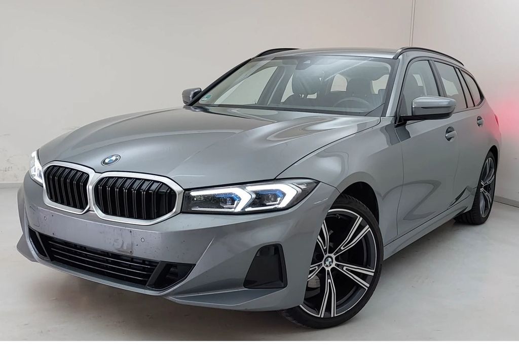 Image of BMW 320
