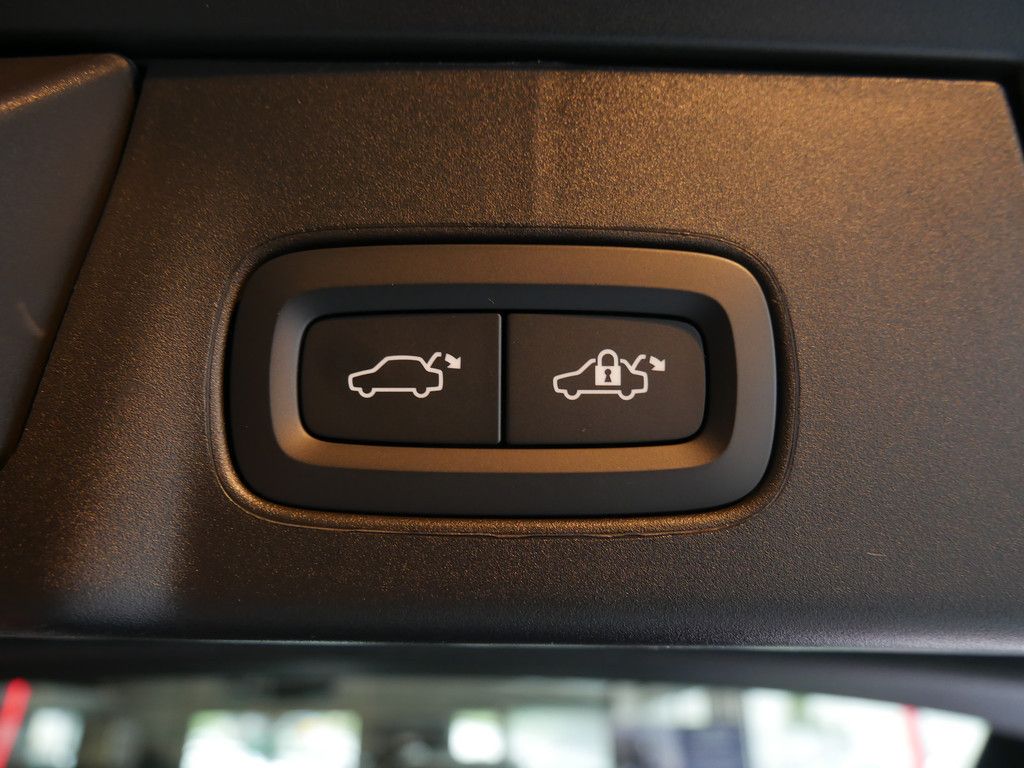 Volvo V90 B4 Plus Bright PDC SHZ LEDER KAMERA NAVI LED foto 19