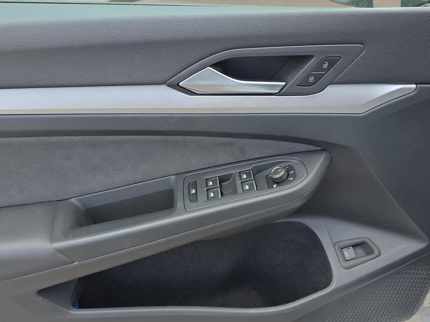 Volkswagen Golf VIII eTSI DSG, IQ-Light,LED,Navi,Rückfahrk., миниатюра 14