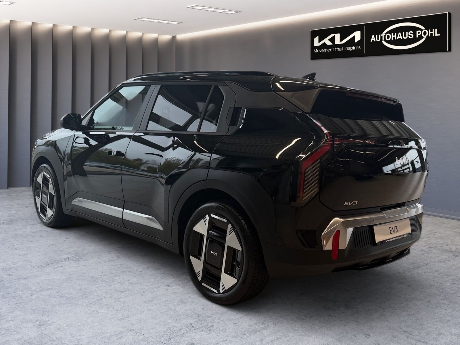 Fahrzeugabbildung Kia EV3 81,4 KWH EARTH WIC UPG 19"