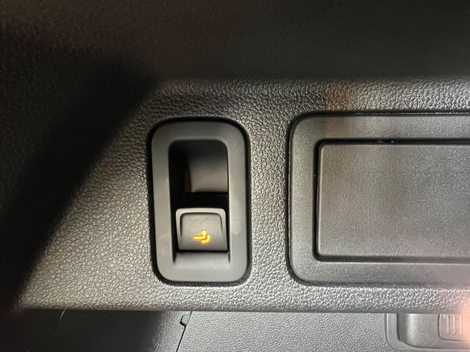 Fahrzeugabbildung Volkswagen Tiguan Highline 4Motion R line *HEAD-UP*MEMORY*