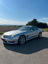 Mercedes-Benz Mercedes Benz SL 55 AMG - Mercedes-Benz SL 55 AMG mit Benzin-Antrieb: Cabrio
