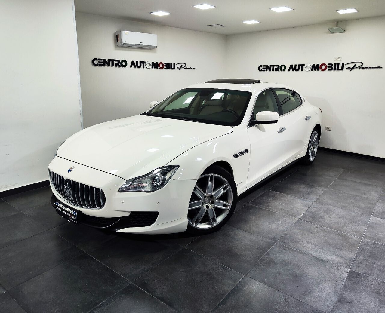 MASERATI Quattroporte