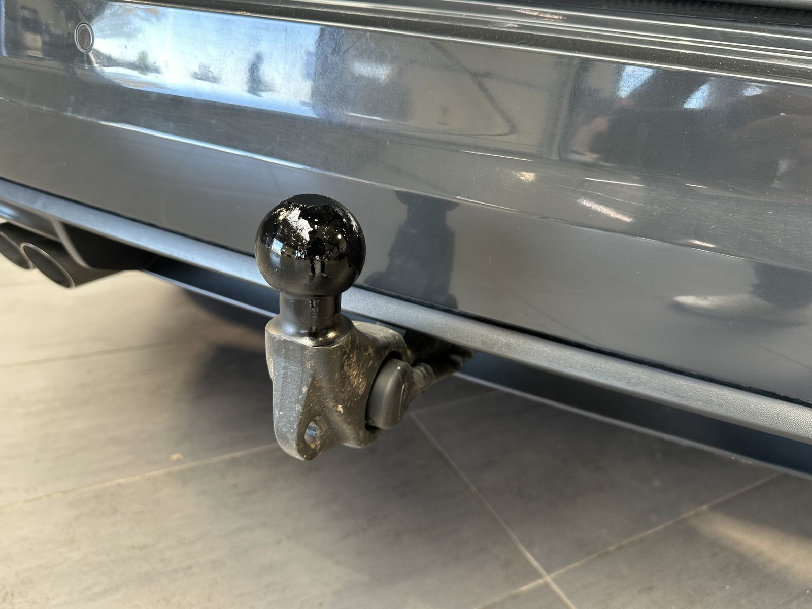 Fahrzeugabbildung Volkswagen Touran 2.0 TDI DSG HL 7-Sitzer NAV+LED+AHK+PANO
