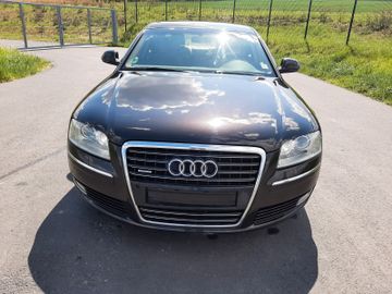 Audi A8 - 2