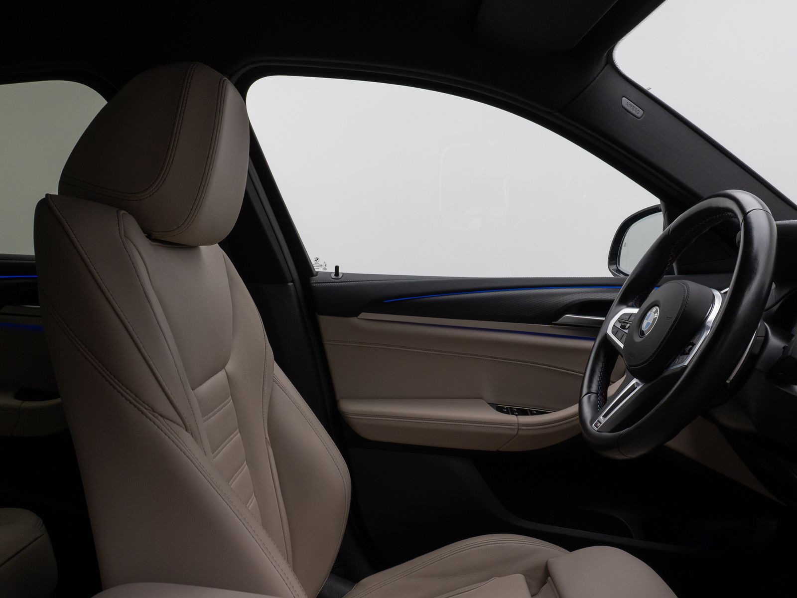 Fahrzeugabbildung BMW X4 M40i Kamera Laser HUD DAB HiFi Komfort 20Zoll