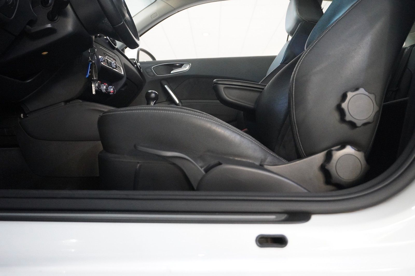 Fahrzeugabbildung Audi A1 1.4 TFSI NAVI/BI-XENON/SHZ/SPORT/PDC/TEMP/AHK