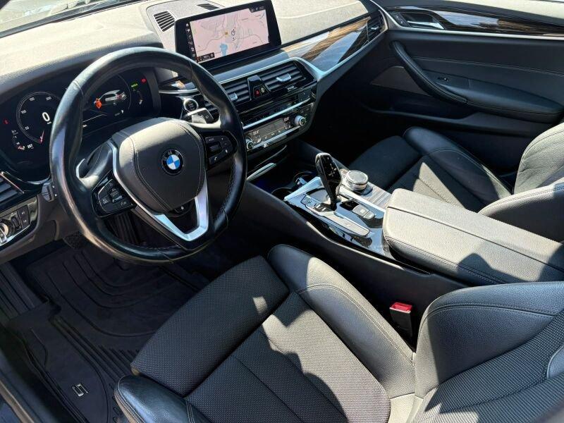 BMW 530d xDrive Touring Sport Line STANDH NAVIPROF