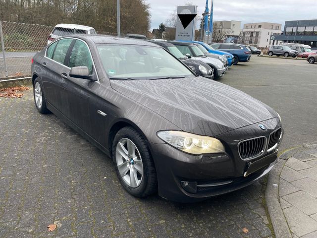 BMW 528i A Lim./ 1.Hand / Xenon / Head-Up / 8-fach