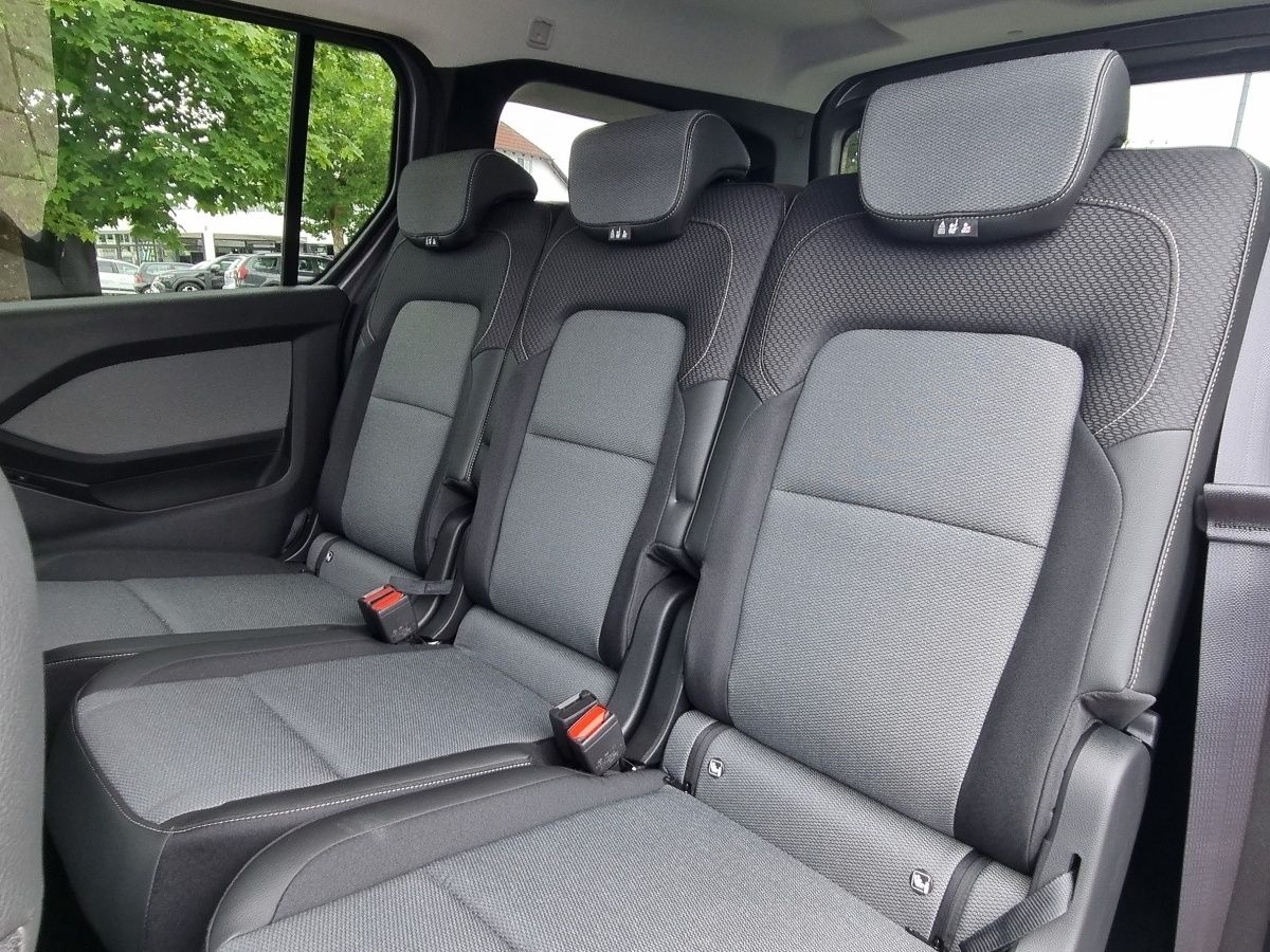 Fahrzeugabbildung Renault Kangoo PKW Grand Techno TCe 130 EDC