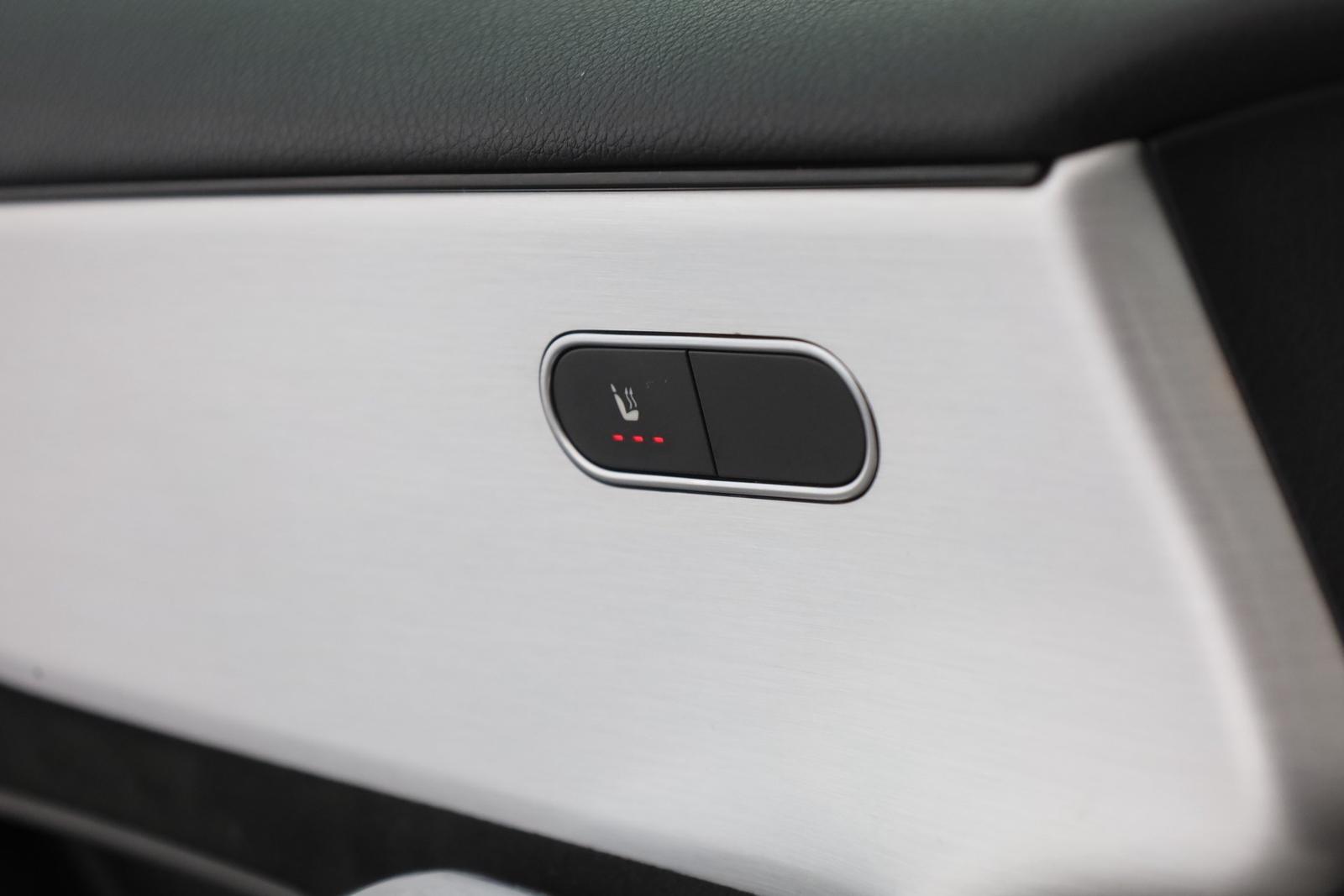 Mercedes-Benz A200 AMG Line LED Navi Sitzheizung Widescreen