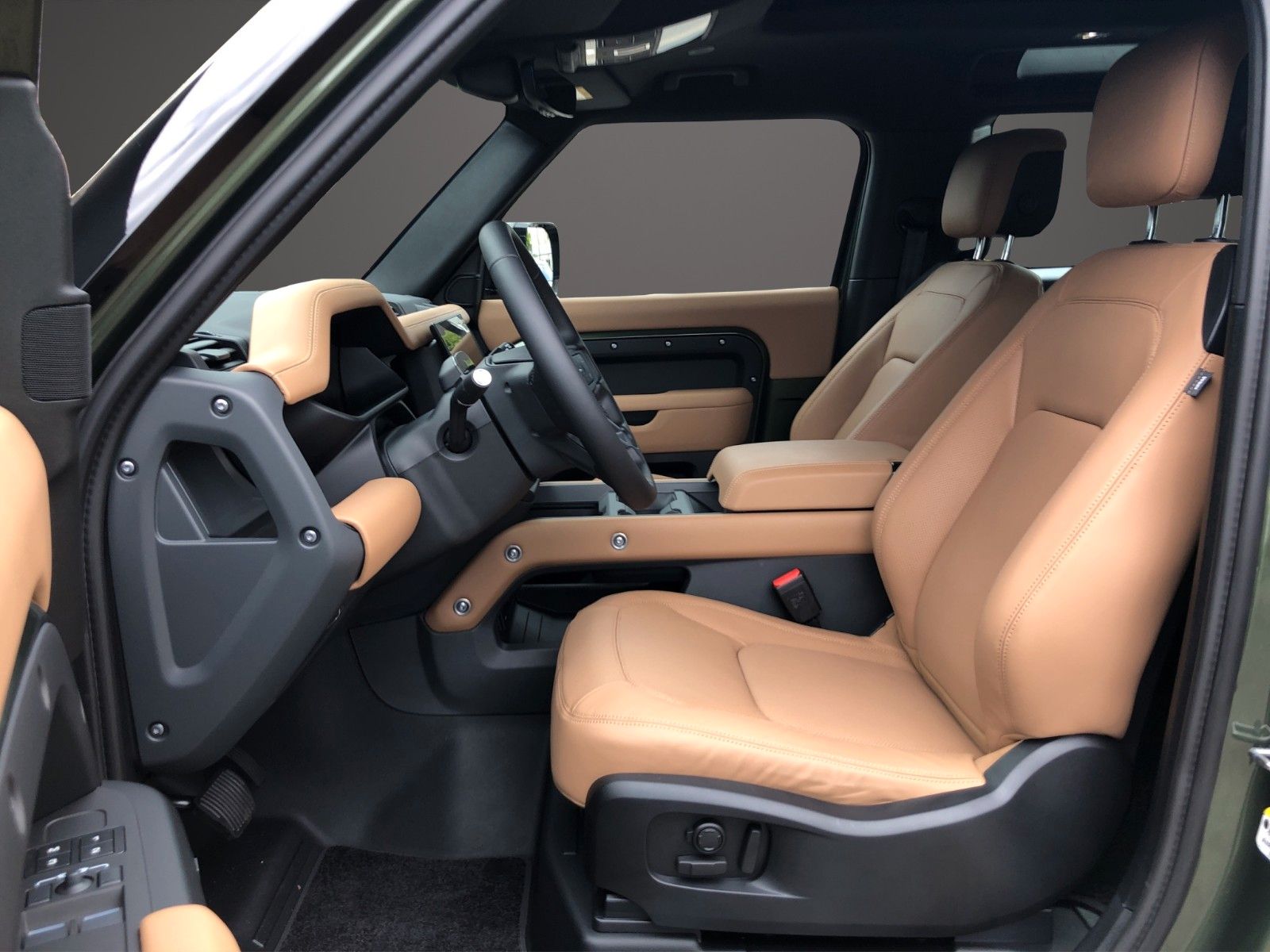 Fahrzeugabbildung Land Rover Defender 90 P425 X-Dynamic HSE MY2026