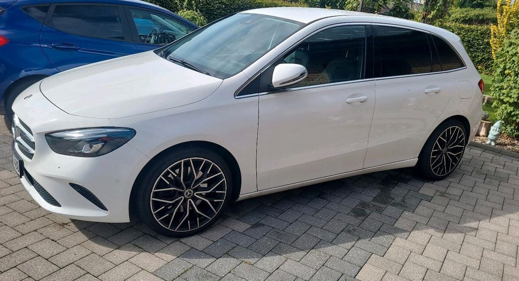 Image of Mercedes-Benz B 250