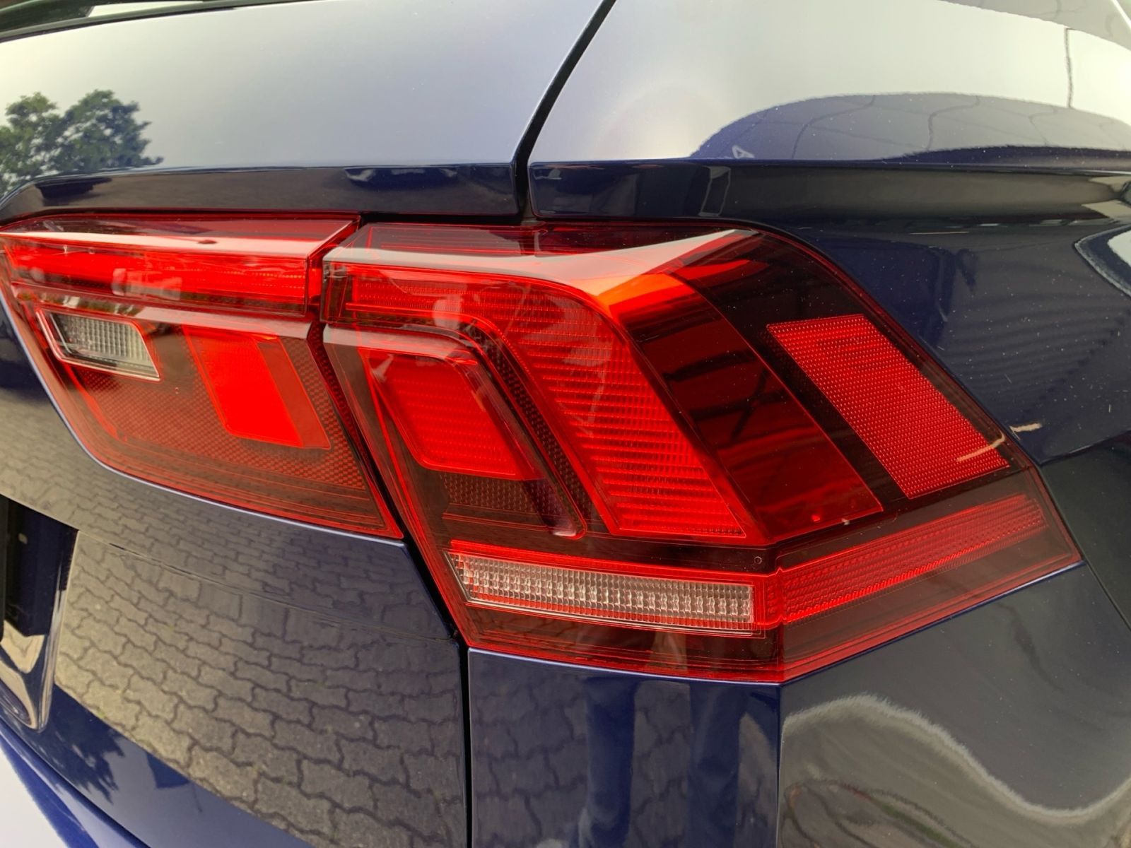 Fahrzeugabbildung Volkswagen Tiguan 1.5 TSI Comfortline BMT AHK Navi