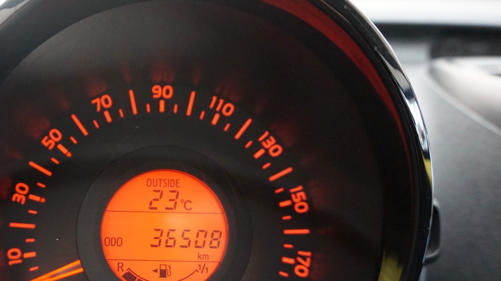 Fahrzeugabbildung Toyota Aygo x-cite nur 4,1 Liter durchs. Verbrauch