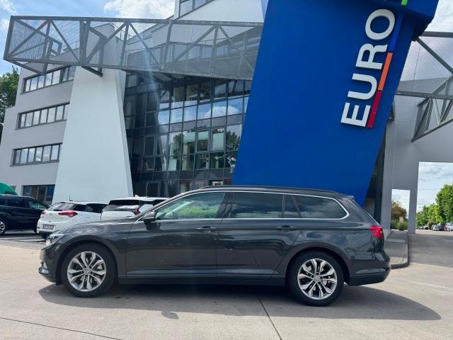 Volkswagen Passat Variant*Virtuel.-Dis*Massage*Dynaudio*Nav