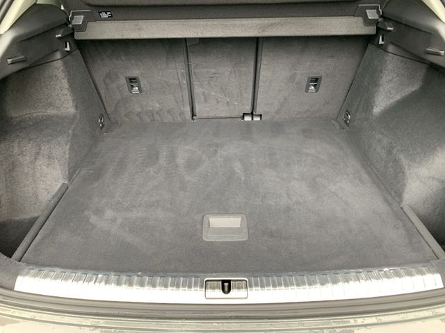 Q3 35 TDI S TRONIC S LINE +LED+KAMERA+NAVI+AHK++