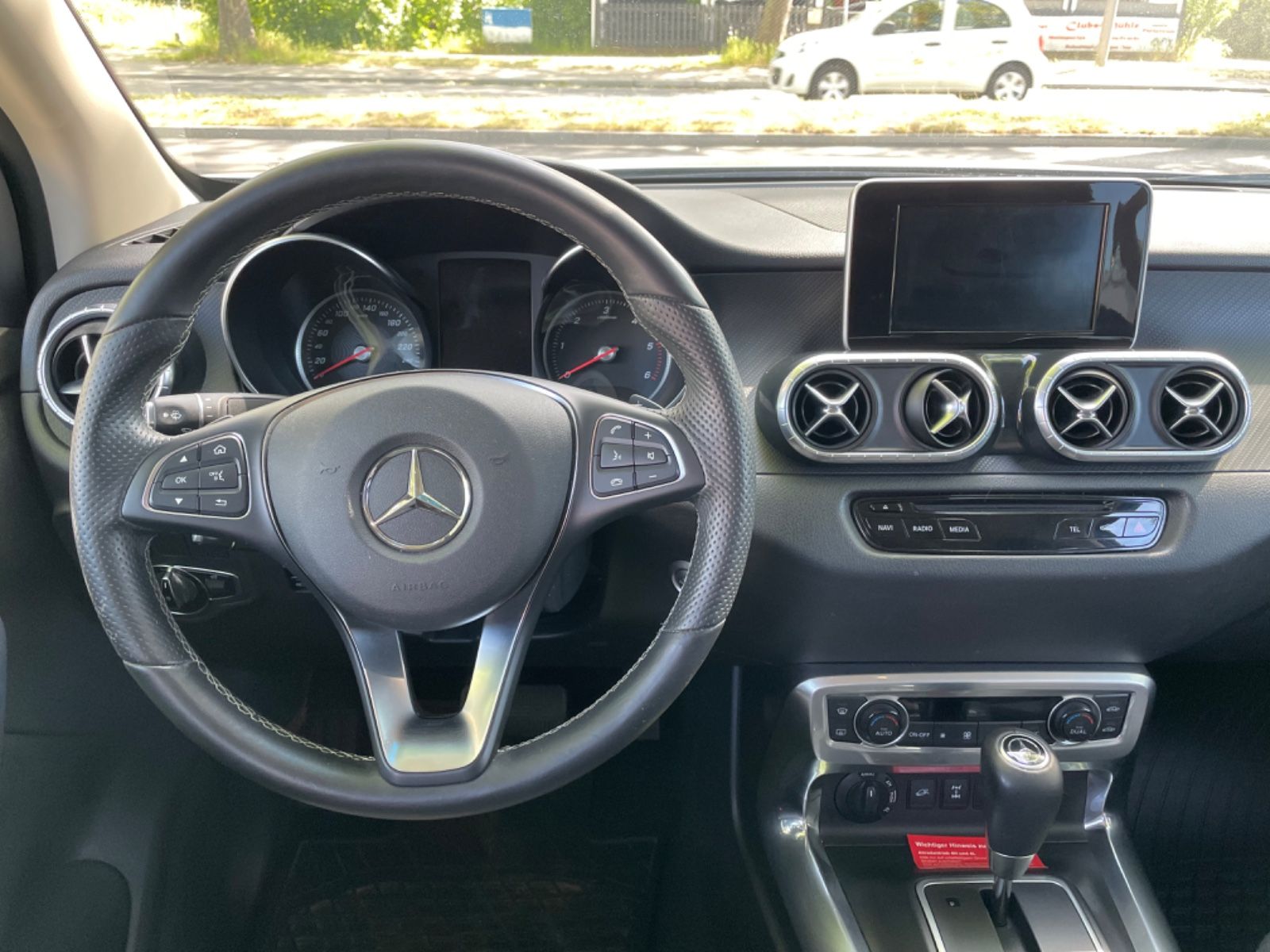Fahrzeugabbildung Mercedes-Benz X 350d 4Matic DoKa*AluCab*Navi*4x4*Keyless*Kam*