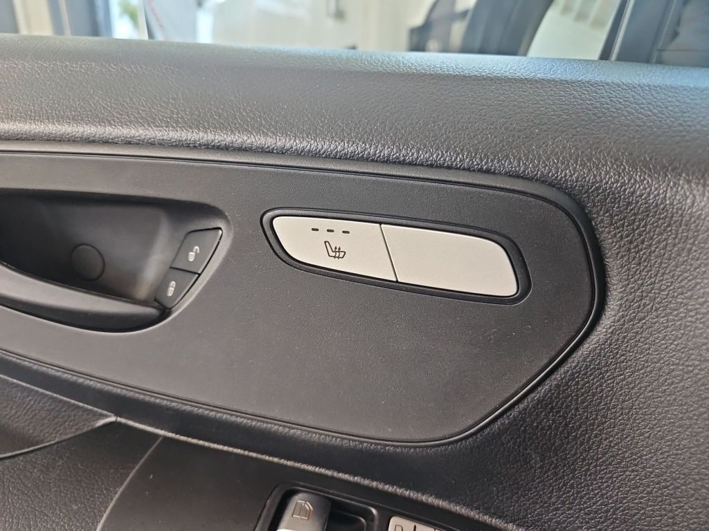 Fahrzeugabbildung Mercedes-Benz Vito 116 Kasten extralang 2xST LED Flügeltüren