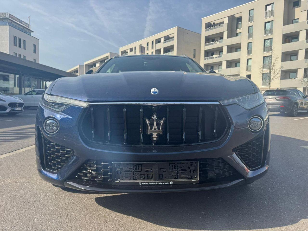 Maserati Levante Modena Pano Acc 360° 21 Zoll