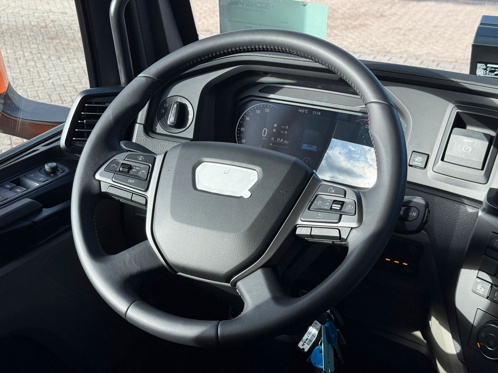 Fahrzeugabbildung MAN TGX 18.520 4x2H BL Kommunal Hydr.  Winterdienst