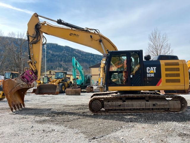 CAT 323 E Powertilt 2x Löffel Top