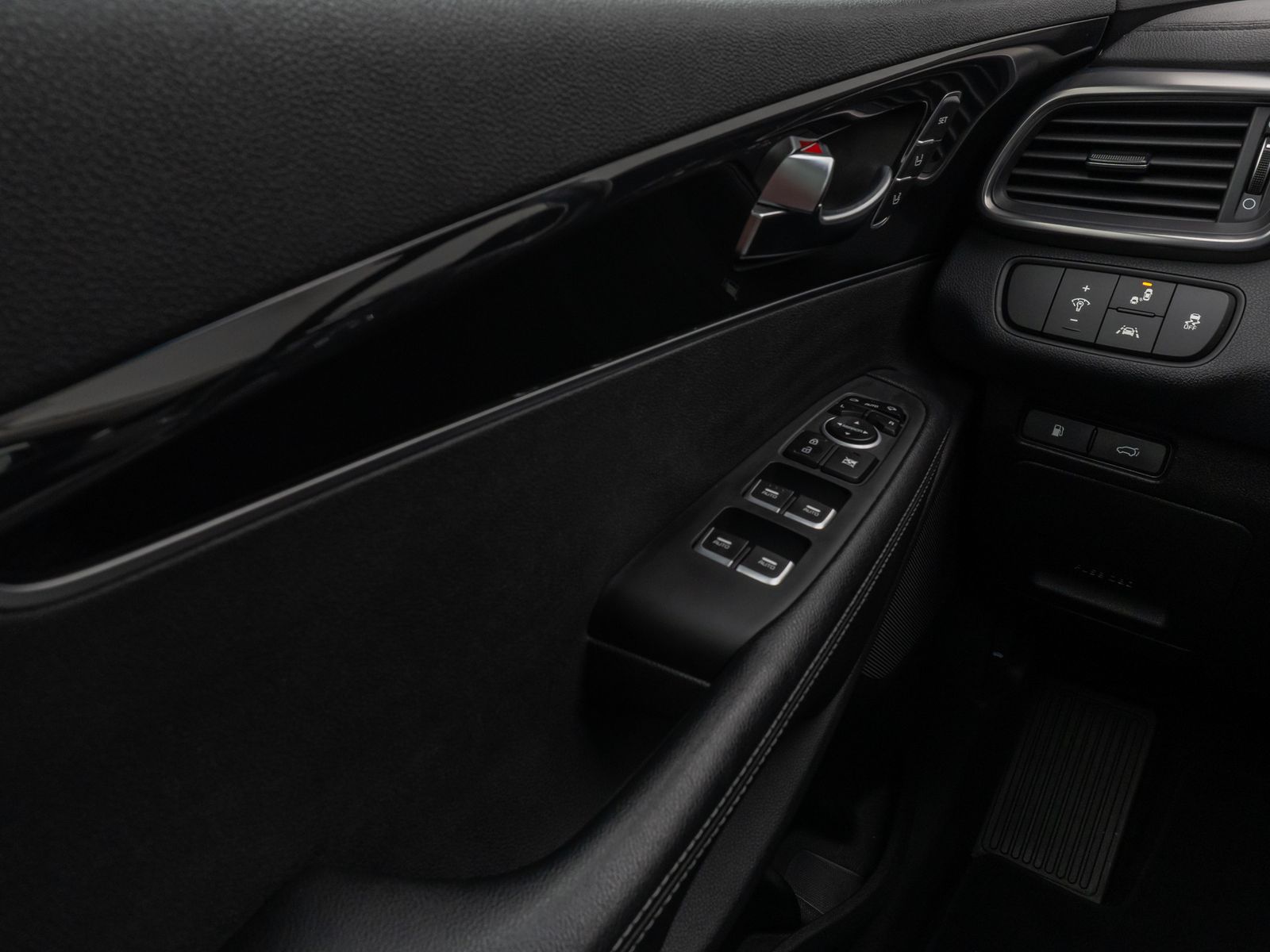 Fahrzeugabbildung Kia Sorento Platinum Edition 4WD AHK ACC 360°8Fach