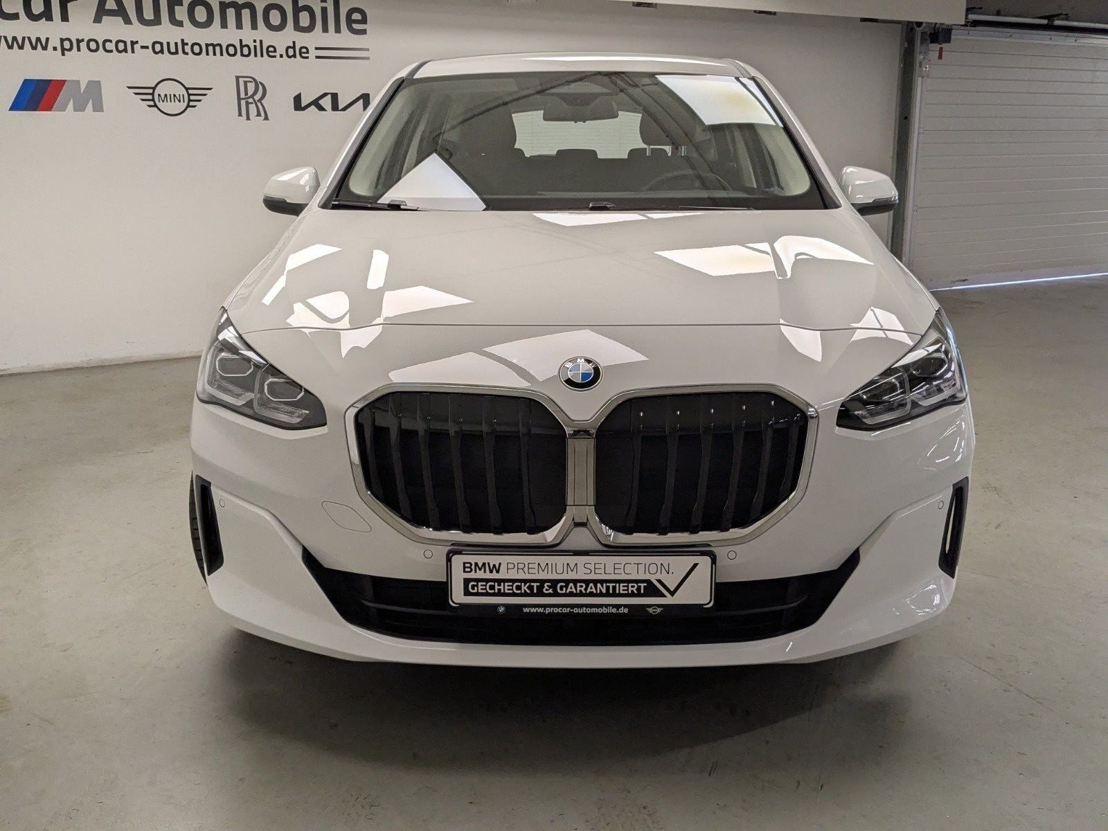 BMW 220 Active Tourer - Bild 3