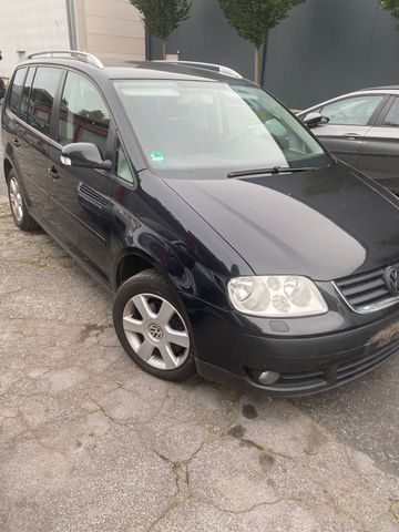 Volkswagen Highline 2.0 TDI 7-SITZER TUV 05/2026.325000km