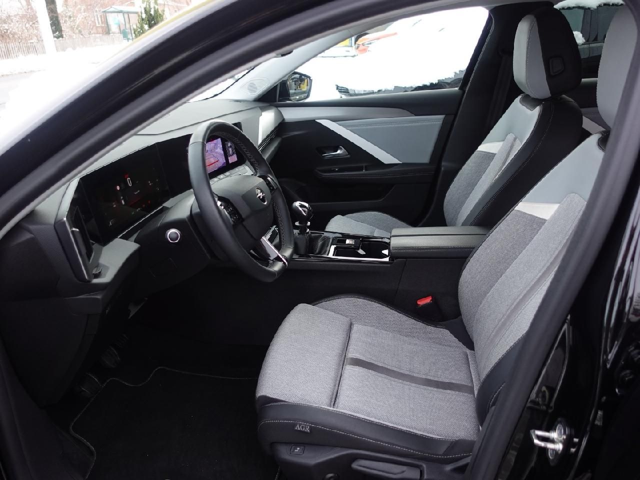 Fahrzeugabbildung Opel Astra L 1,2 Business Elegance