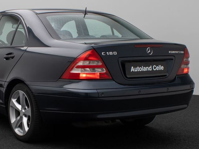 Foto Nummer 15: MERCEDES-BENZ C 180