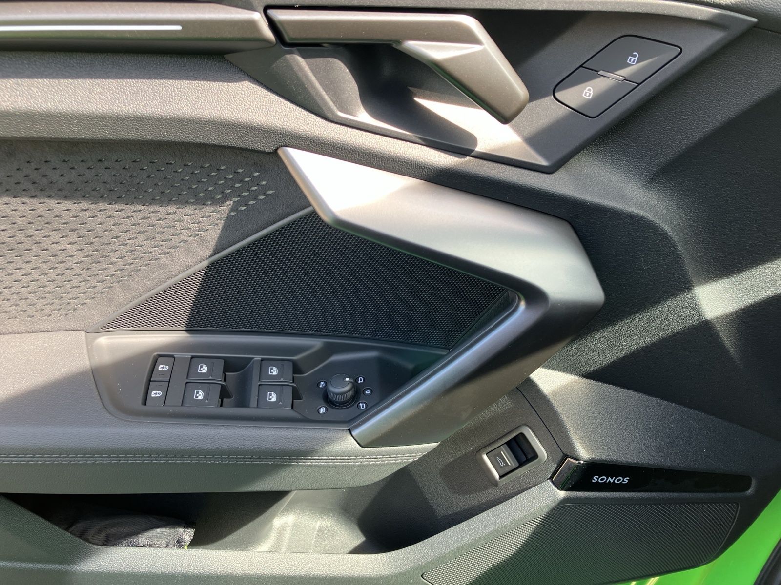 Fahrzeugabbildung Audi RS 3 Limousine quattro S tronic MATRIX RFK NAVI