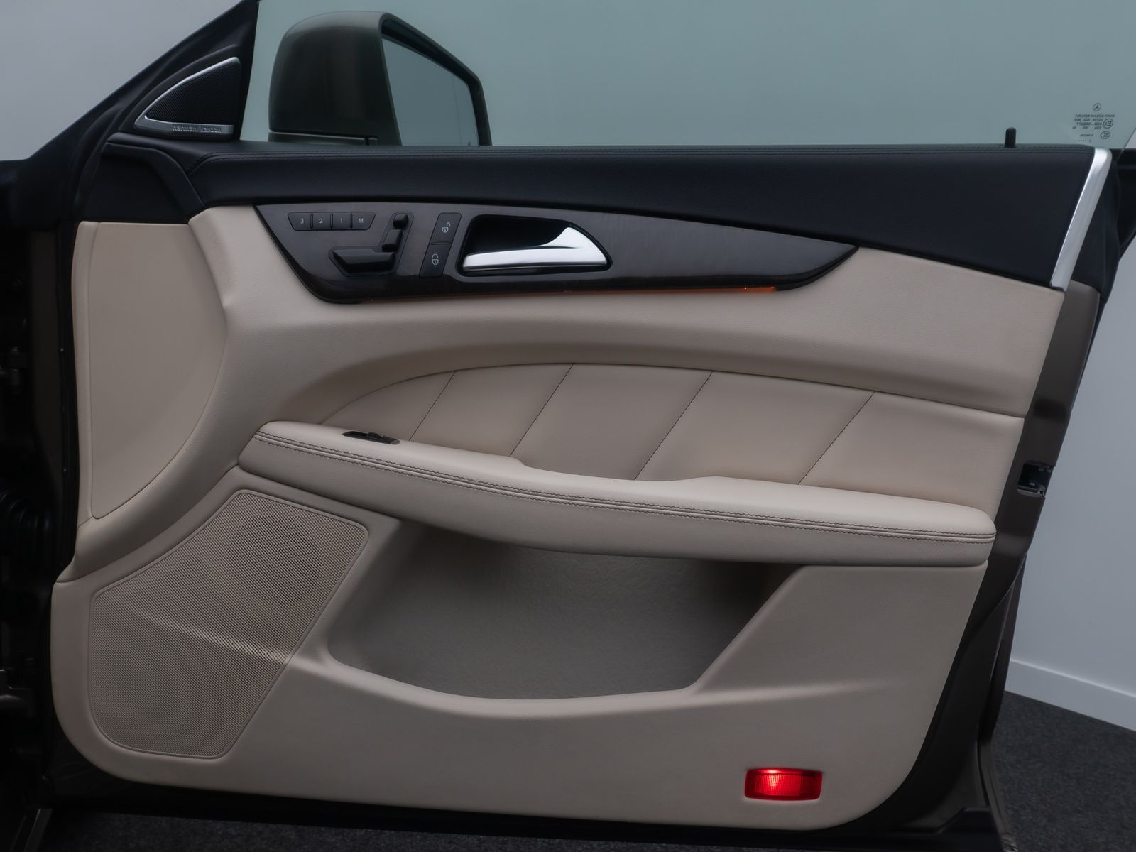 Fahrzeugabbildung Mercedes-Benz CLS 350 CDI BE 4Matic Memory H/K Bel&uuml;ftung Leder