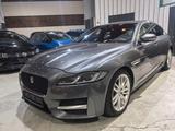 Jaguar XF Portfolio Memorysitze/Head-Up/Schiebedach - Jaguar XF: Limousine