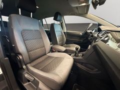 VW Golf Sportsvan Join Navi Kamera PDC AHK 1-Hand 