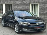 Volkswagen Passat 2.0 DSG 4Motion/Highline/360°/SHZ/2.HAND - Volkswagen Passat 4motion mit Diesel-Antrieb