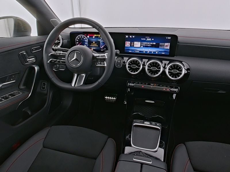 Fahrzeugabbildung Mercedes-Benz CLA 200 AMG*Pano*Distro*Burmester*Night*MultiBea
