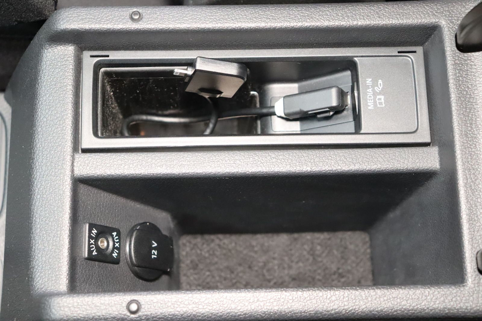 Fahrzeugabbildung Volkswagen Tiguan * Pano * Navi * Xenon * Parkassistent Tra