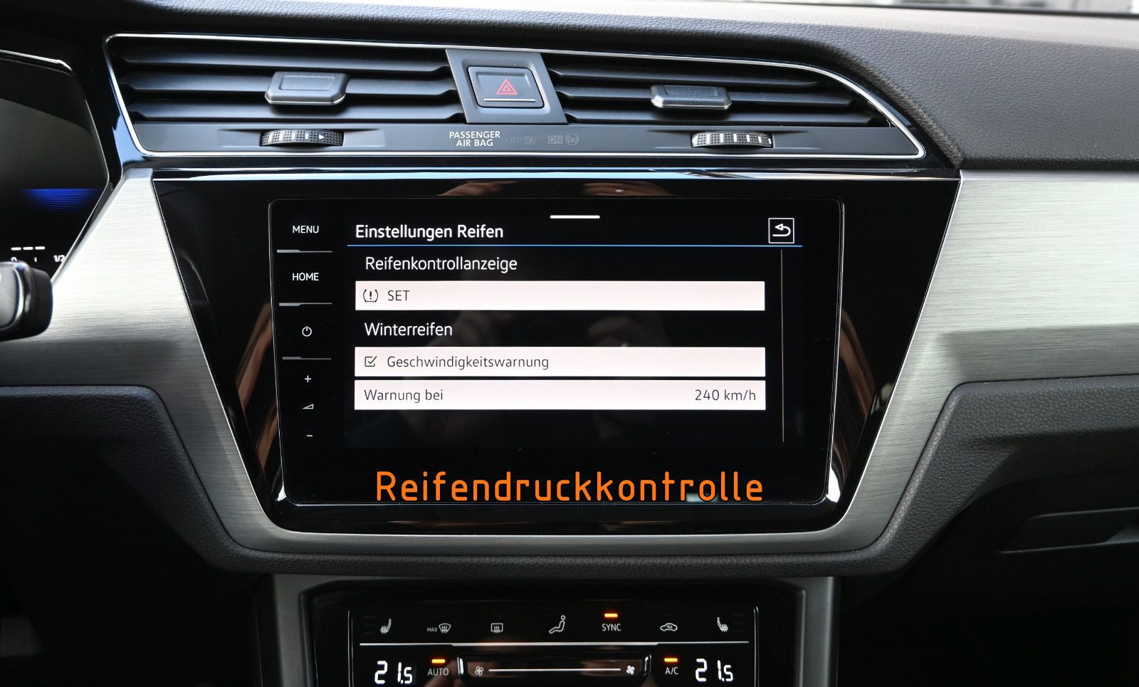 Fahrzeugabbildung Volkswagen Touran 1.5 TSI DSG °ACC°AHK°DYNAUD.°ERGO°STANDHZ