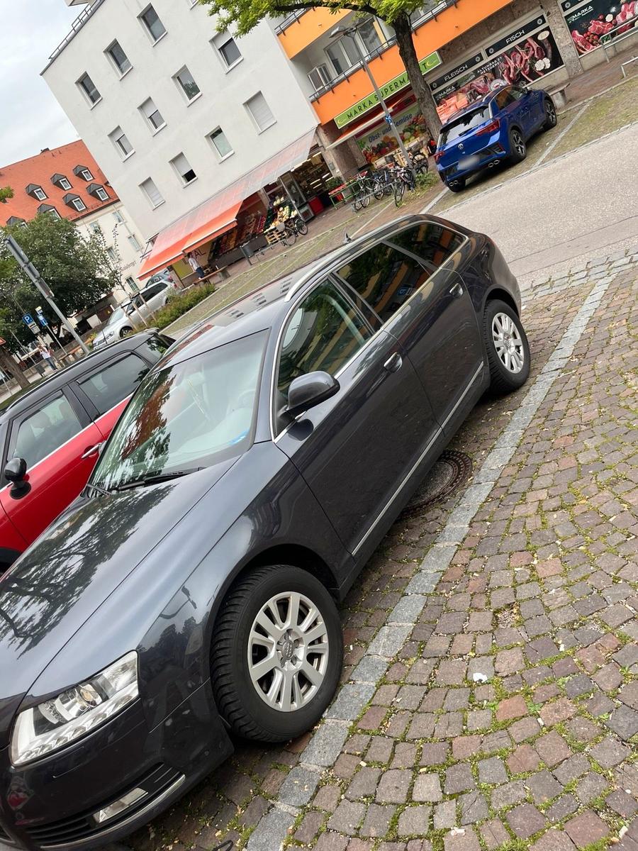 Audi A6 2011 — interior