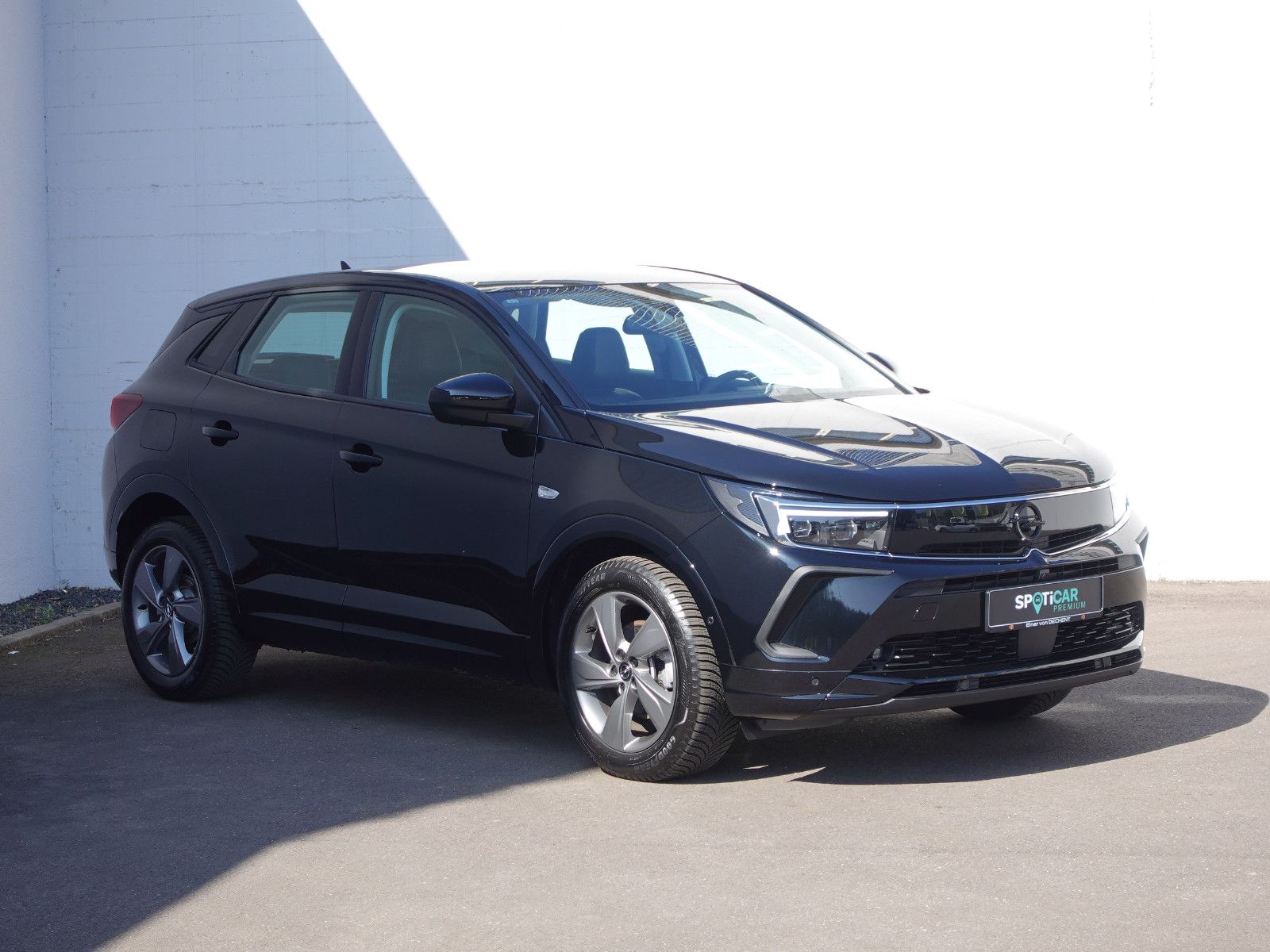 Fahrzeugabbildung Opel Grandland 1.2 Turbo  GS  Navi,Kamera,PDC,Sitzh.